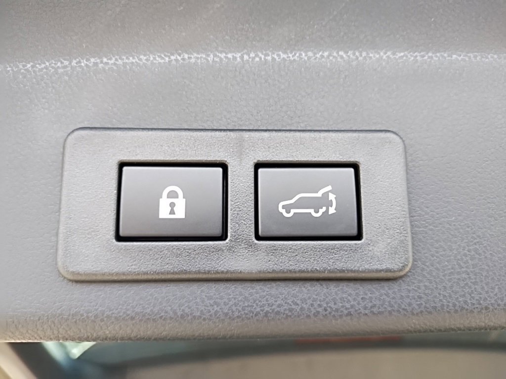 New 2025 Subaru Ascent Limited image 57