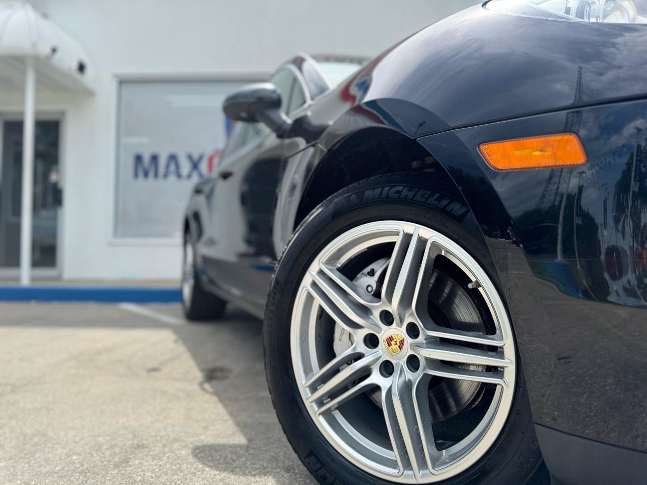 Used 2017 Porsche Macan S AWD/4WD image 17