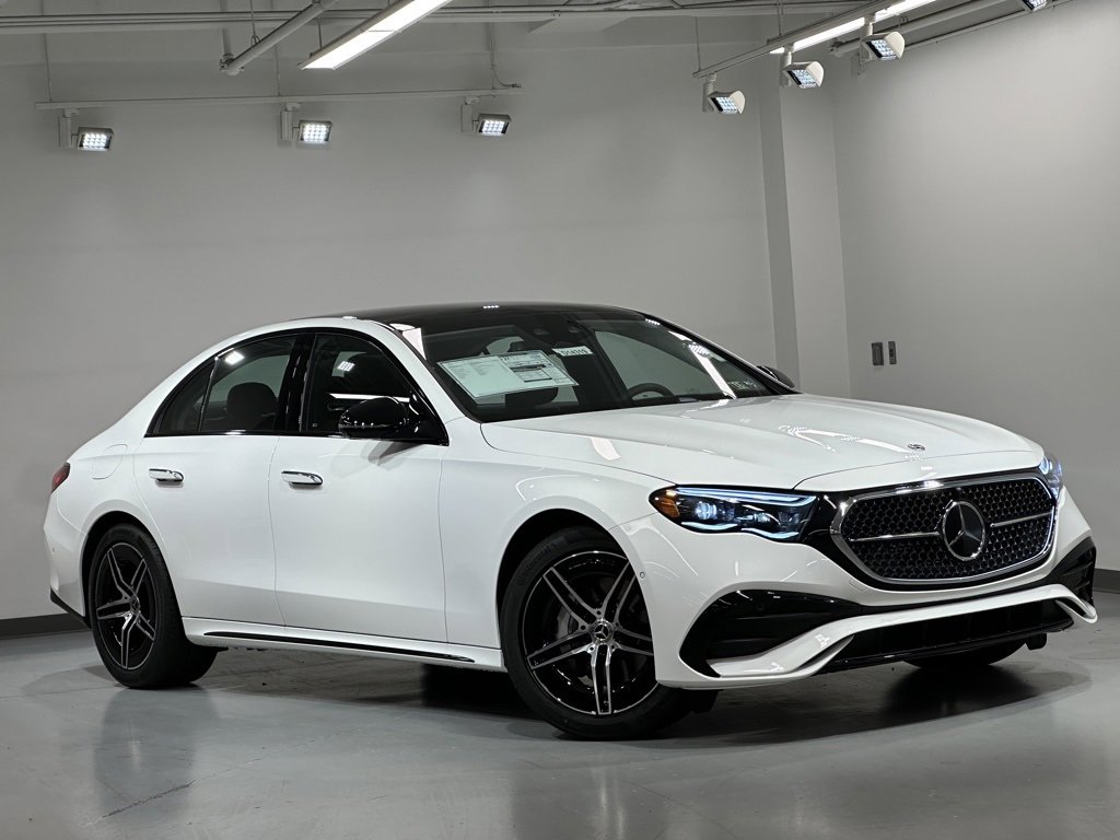 New 2026 Mercedes-Benz E 350 4MATIC Sedan image 2