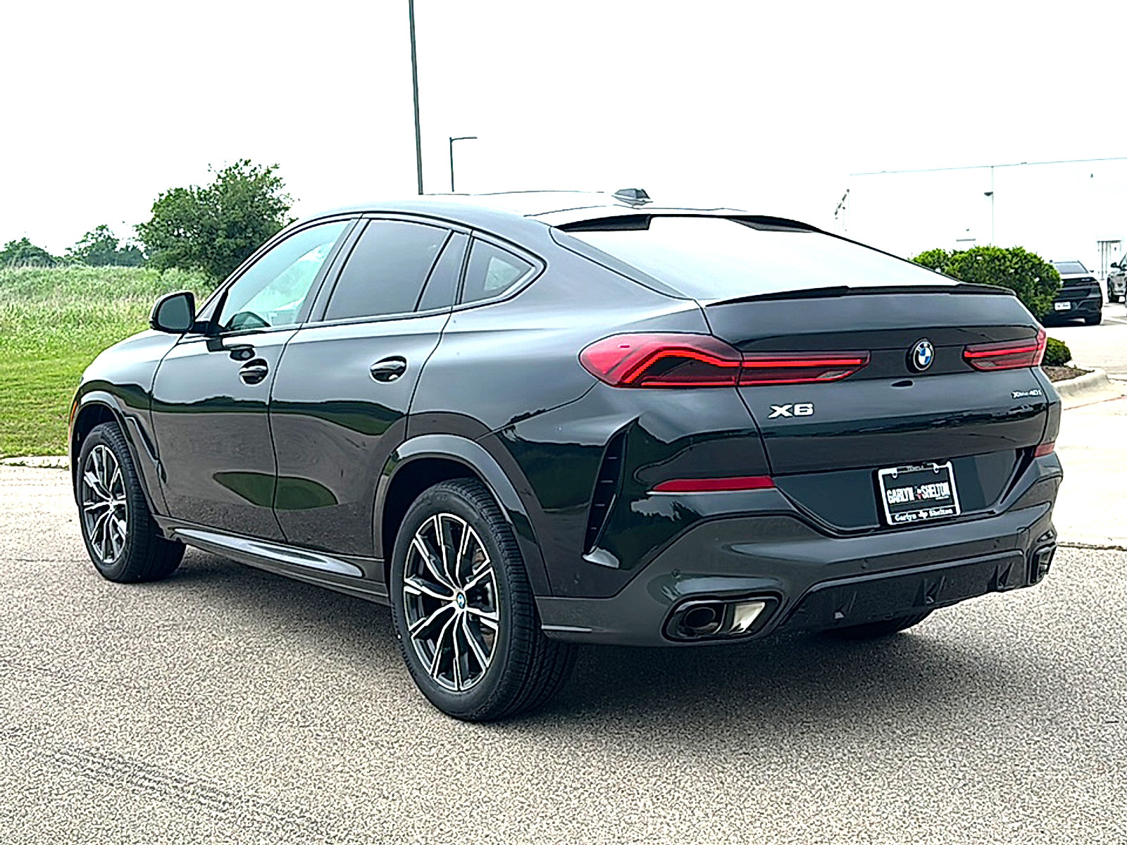 New 2027 BMW X6 xDrive40i w/ Climate Comfort Package AWD/4WD image 6