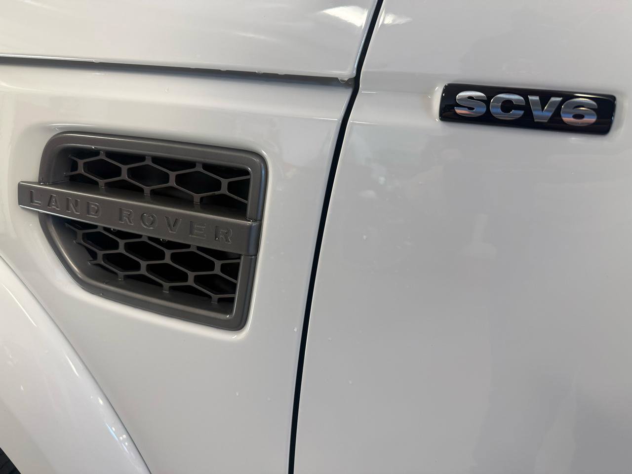 Used 2016 Land Rover LR4 HSE Silver Edition AWD/4WD image 20