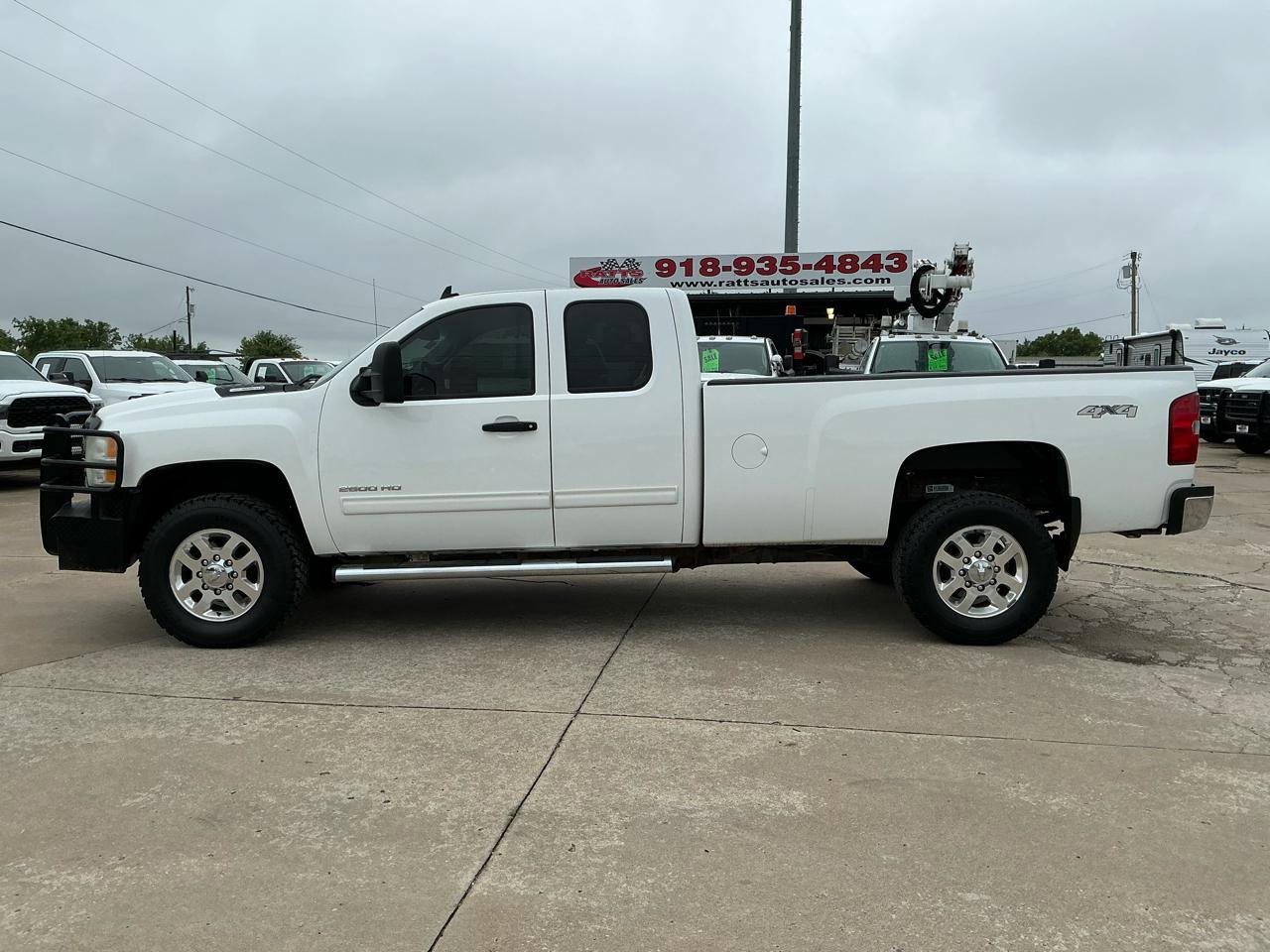 Used 2011 Chevrolet Silverado 2500 LT w/ Interior Plus Package AWD/4WD image 1