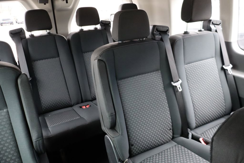 Used 2023 Ford Transit 350 XLT image 39