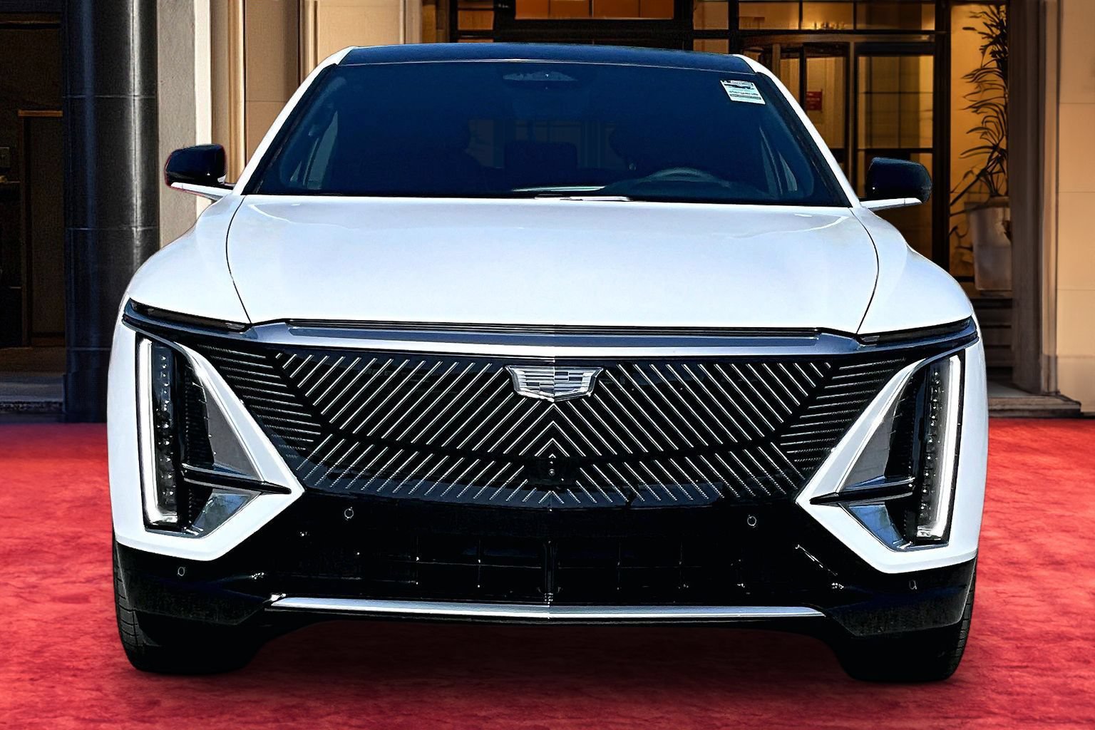 New 2027 Cadillac Lyriq Signature Luxury w/ Nappa Leather Package AWD/4WD image 3