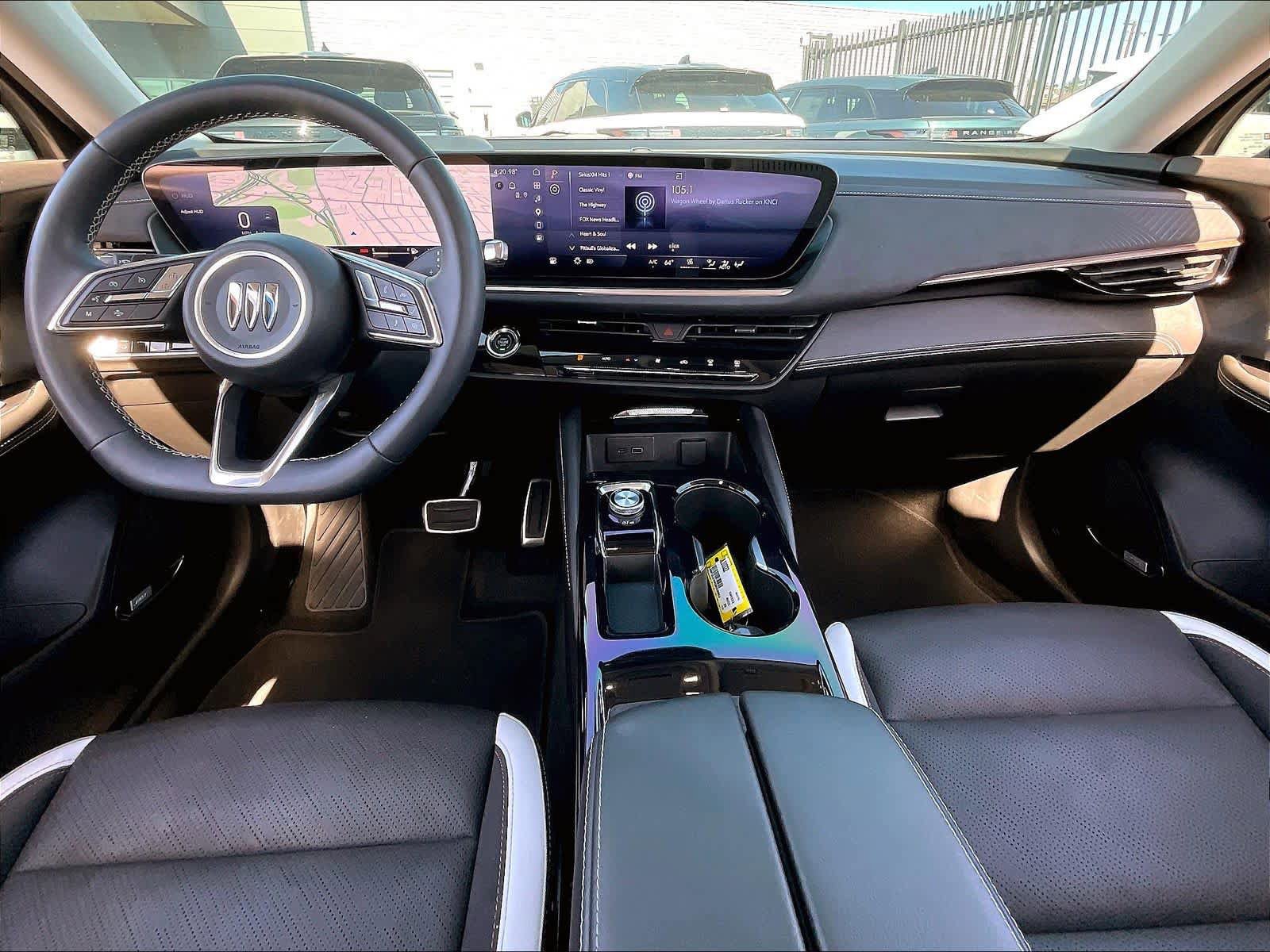 Used 2025 Buick Envision Sport Touring AWD/4WD image 18