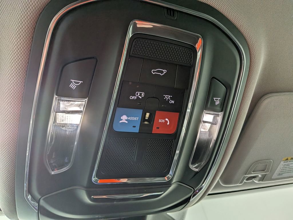 Certified 2023 Jeep Grand Cherokee L Limited image 34