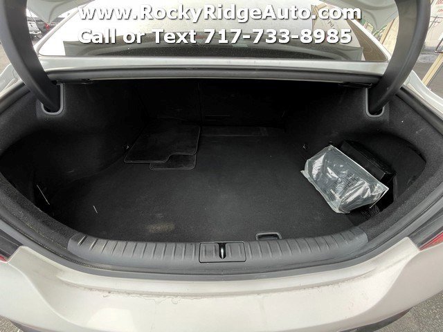 Used 2023 Genesis G70 3.3T w/ Sport Advanced Package image 32