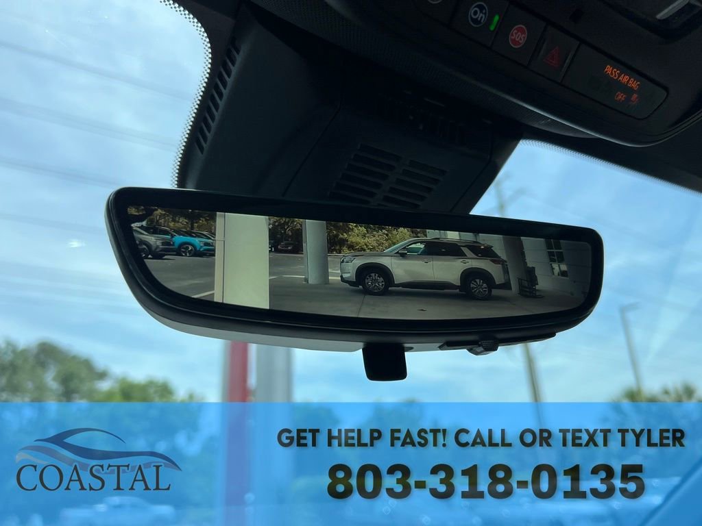 Used 2025 Chevrolet Equinox LT w/ Convenience Package II image 51