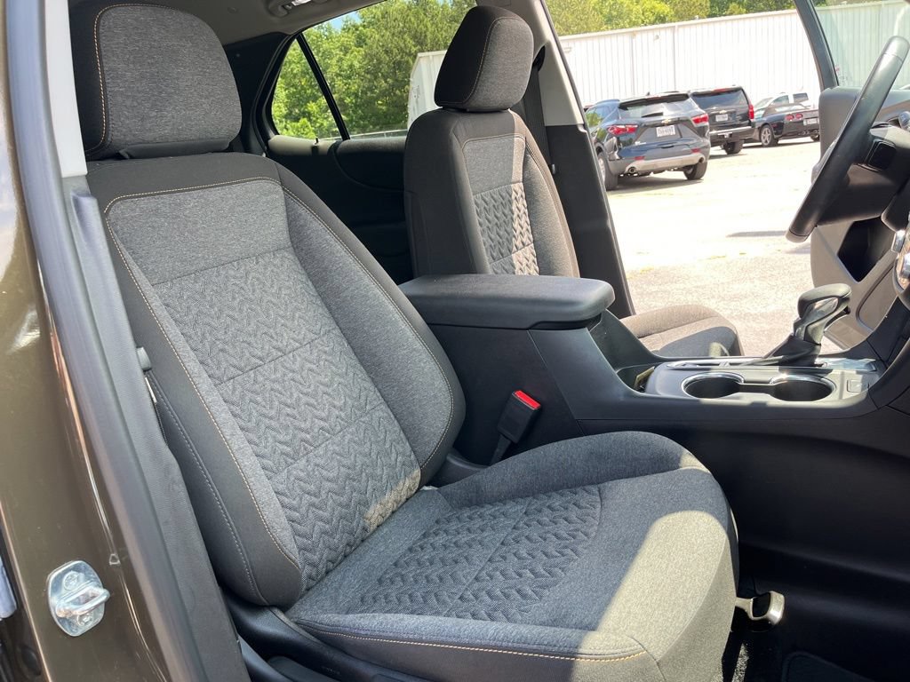 Used 2023 Chevrolet Equinox LT FWD image 32