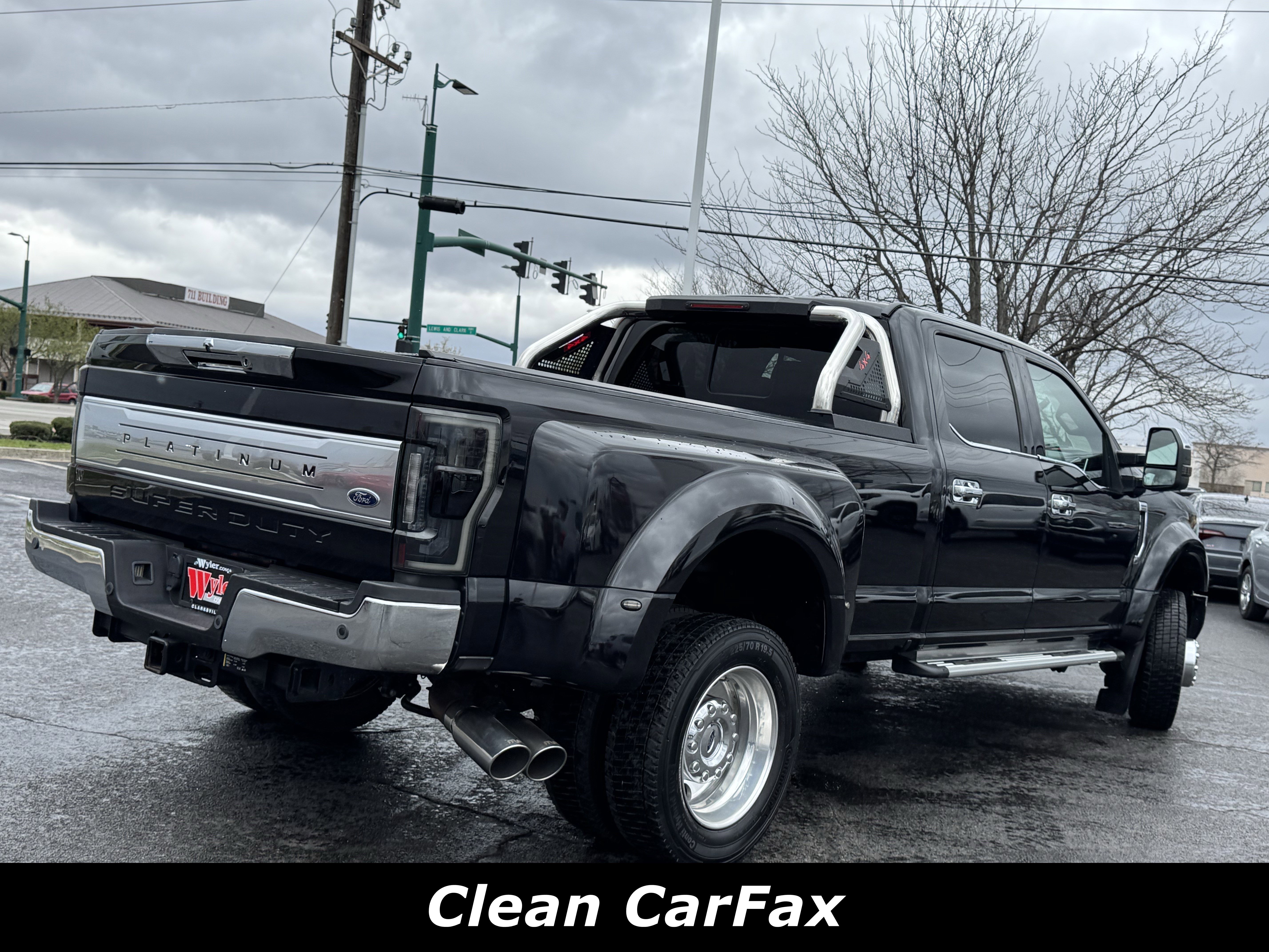 Used 2019 Ford F450 Platinum w/ Platinum Ultimate Package image 3