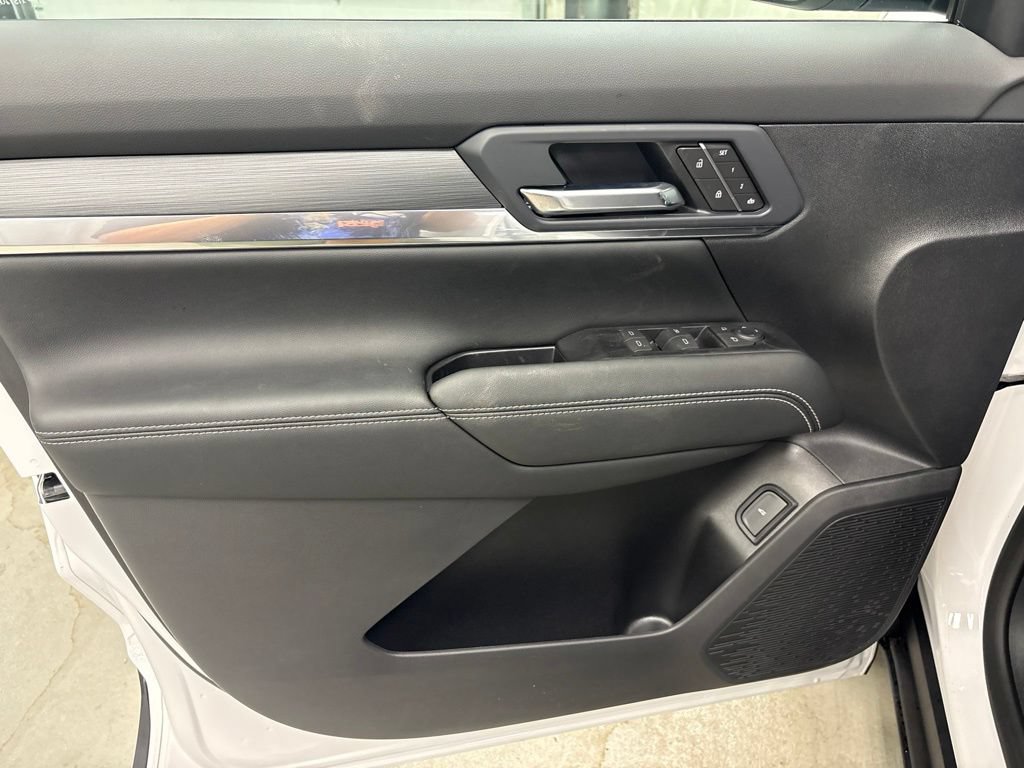 New 2027 GMC Terrain Elevation w/ Elevation Premium Package AWD/4WD image 20