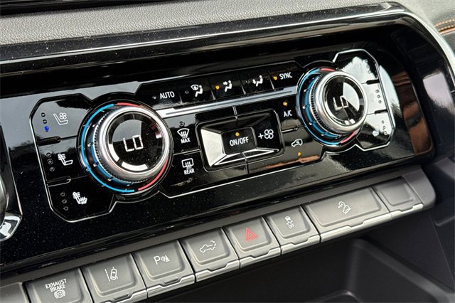 New 2026 GMC Sierra 2500 AT4 w/ AT4 Premium Plus Package image 24