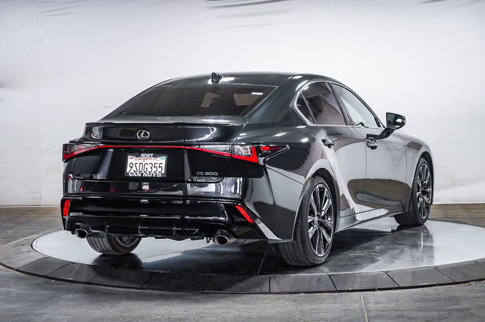 Used 2025 Lexus IS 300 F Sport RWD image 4