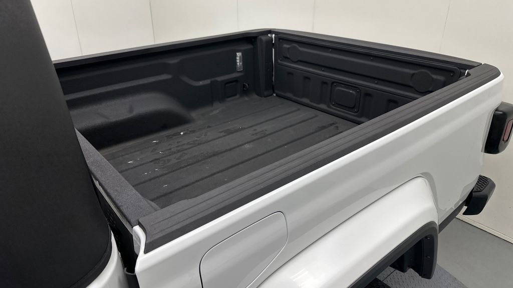 Used 2021 Jeep Gladiator Overland image 27