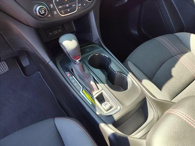 Certified 2022 Chevrolet Equinox RS w/ Infotainment Package FWD image 21