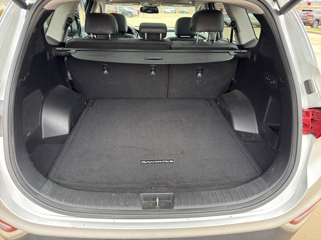 Used 2019 Hyundai Santa Fe Limited w/ Cargo Package image 15