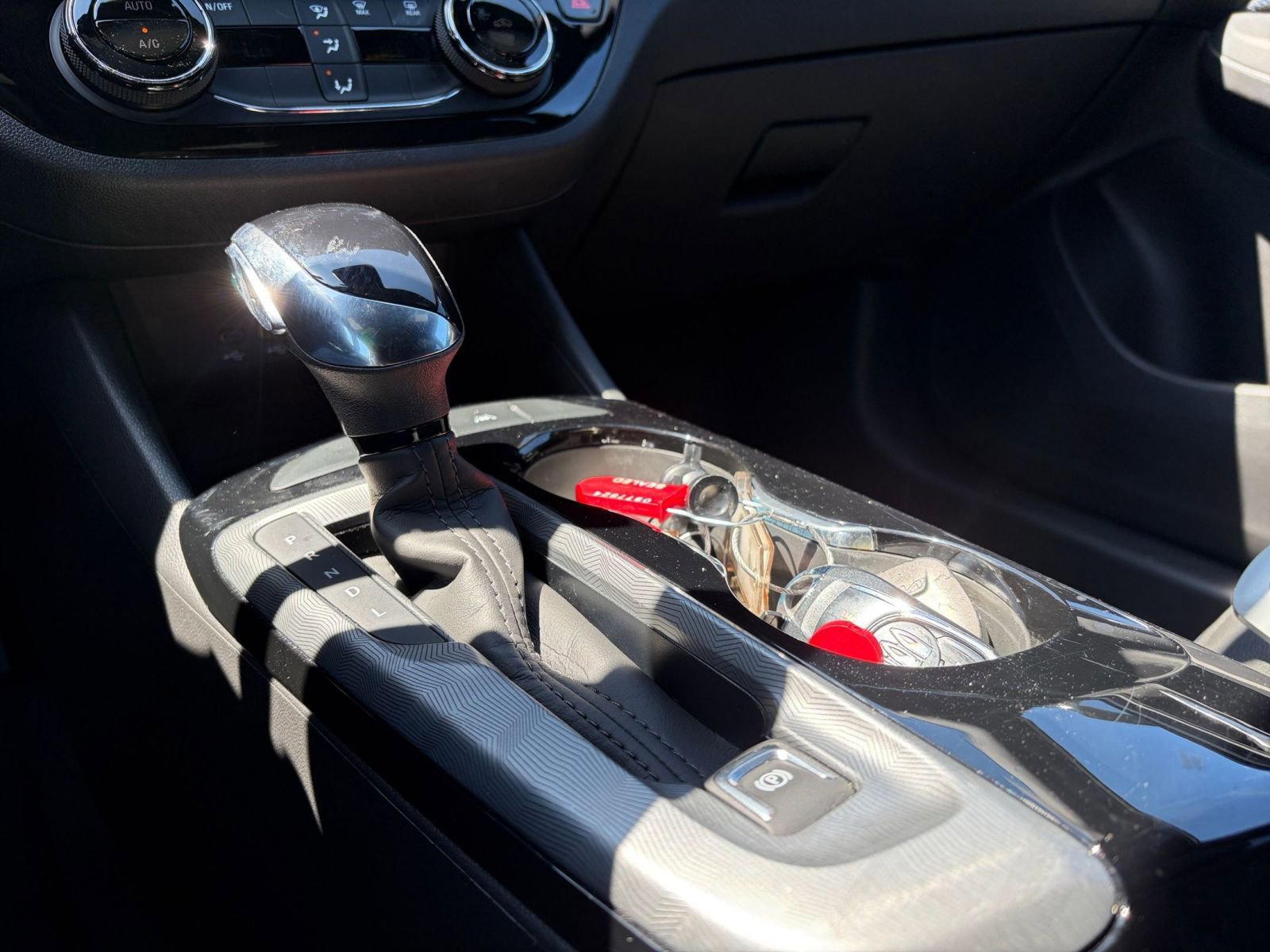 Used 2025 Buick Envista Sport Touring FWD image 40