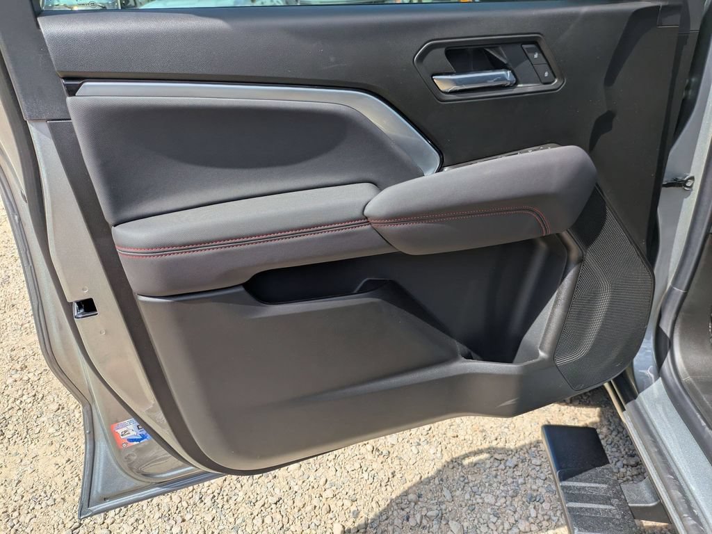 New 2026 Chevrolet Colorado Z71 w/ Technology Package AWD/4WD image 8