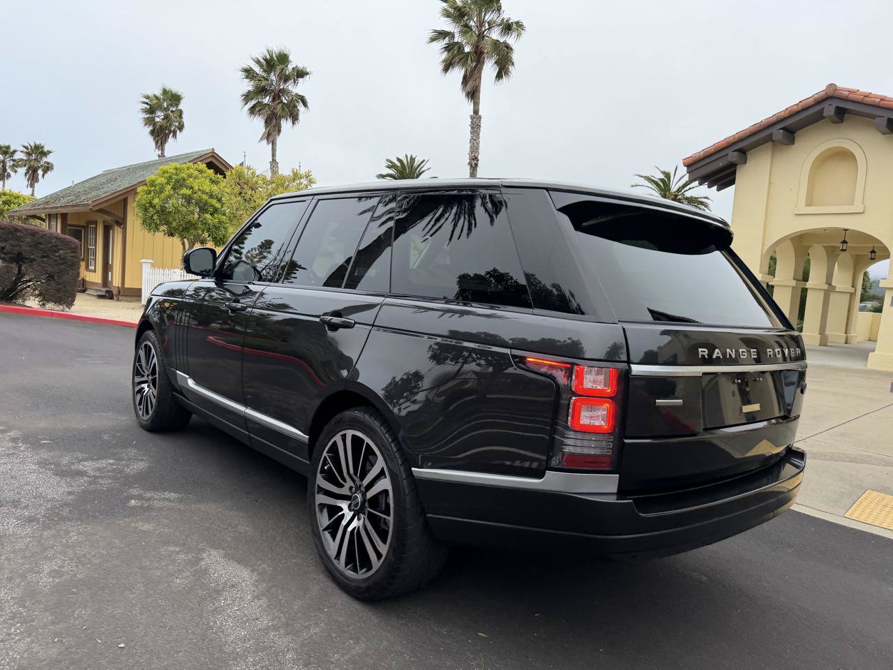 Used 2014 Land Rover Range Rover Supercharged AWD/4WD image 10