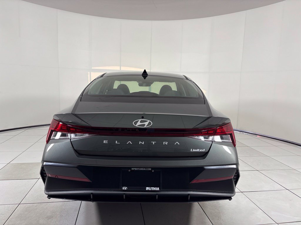 New 2026 Hyundai Elantra Limited FWD image 4