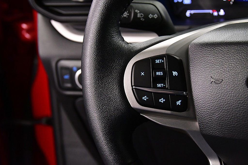 Used 2023 Ford Explorer XLT image 20