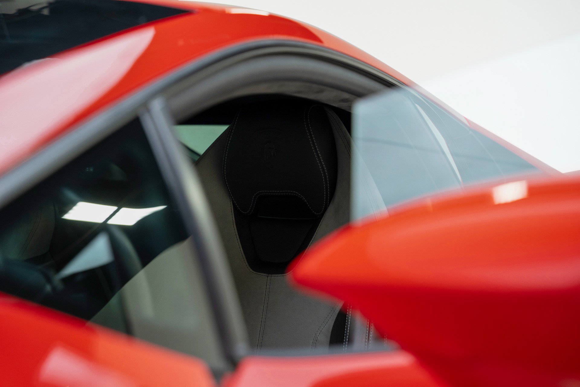 Used 2016 Lamborghini Huracan LP 580-2 RWD image 33