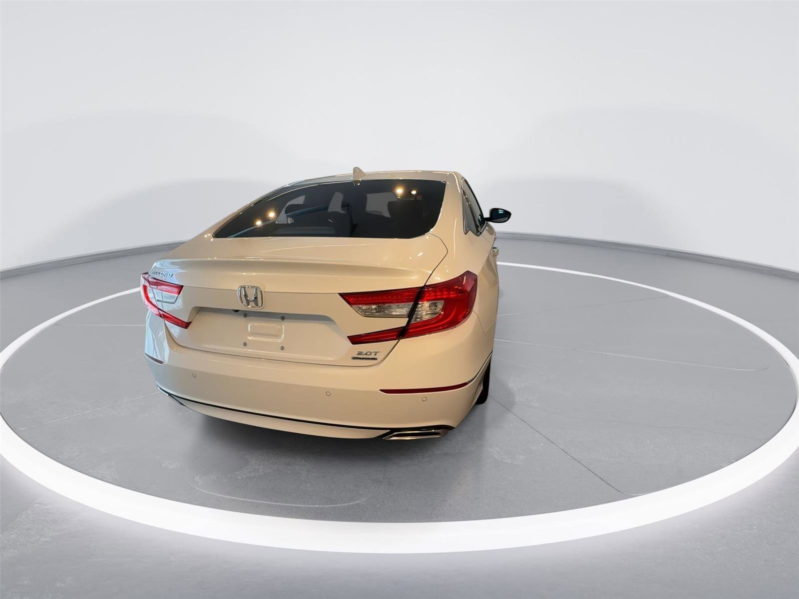 Used 2019 Honda Accord Touring image 7