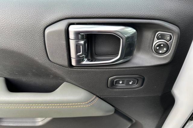 New 2026 Jeep Gladiator Mojave image 13