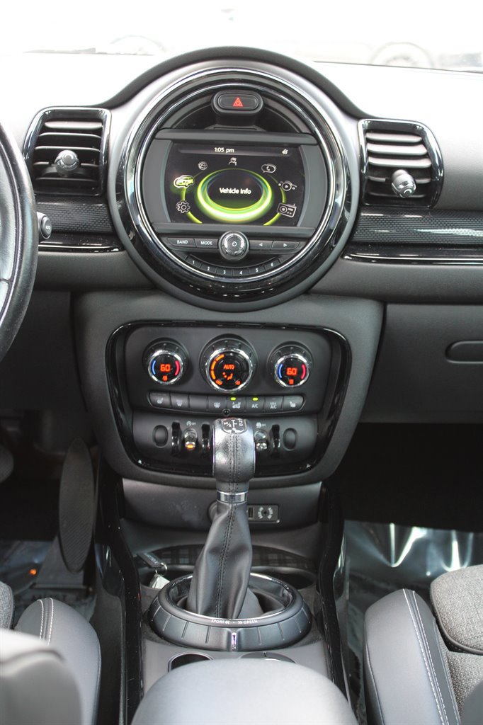 Used 2016 MINI Cooper Clubman image 12