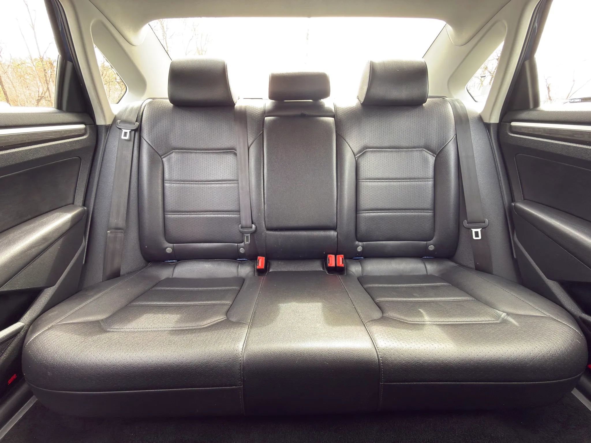 Used 2017 Volkswagen Passat 1.8T SE FWD image 24