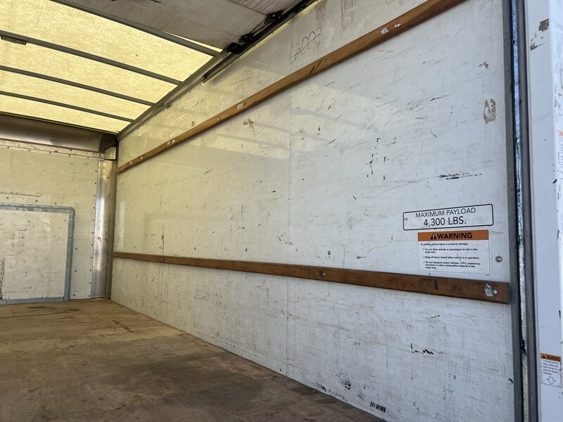 Used 2022 Ford E-350 and Econoline 350 Super Duty RWD image 11