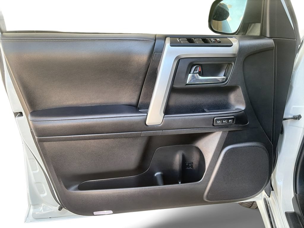 Used 2023 Toyota 4Runner Limited RWD image 23