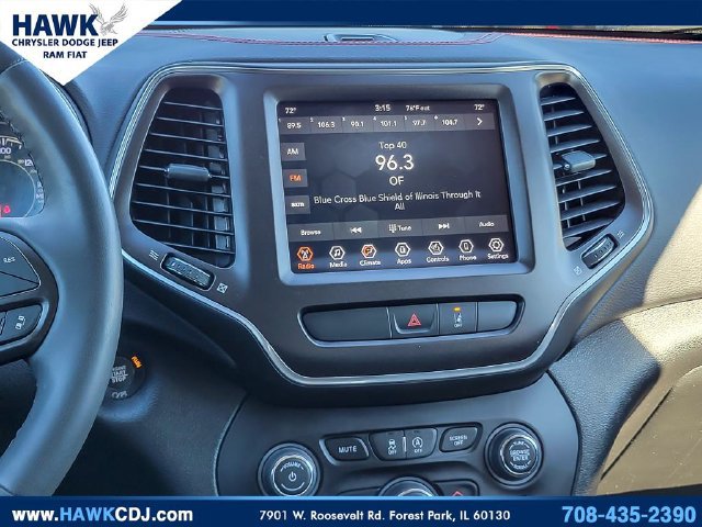 Used 2022 Jeep Cherokee Trailhawk w/ Technology Group B AWD/4WD image 20