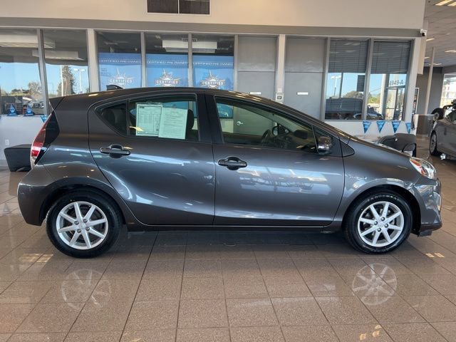 Used 2015 Toyota Prius C Three image 4