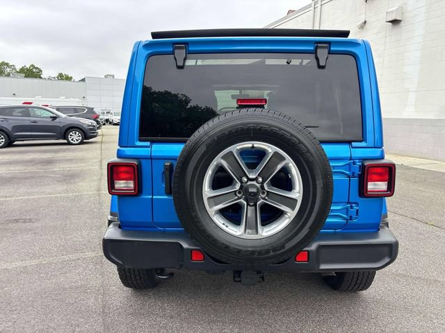 Used 2023 Jeep Wrangler Unlimited Sahara w/ Cold Weather Group AWD/4WD image 5