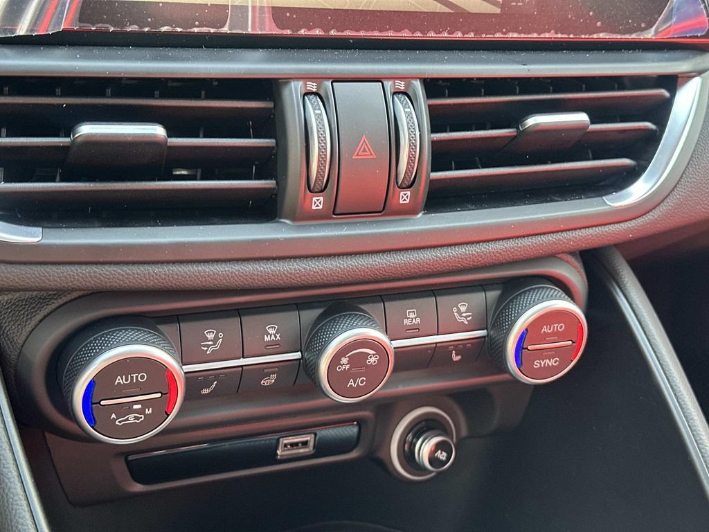 New 2026 Alfa Romeo Giulia AWD image 25