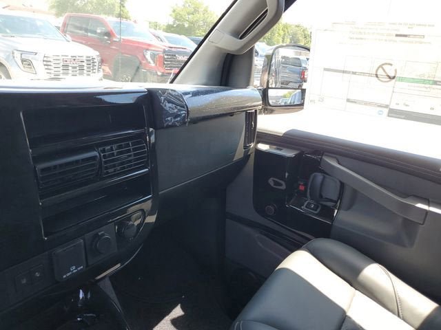 New 2026 GMC Savana 2500 Extended w/ Driver Convenience Package RWD image 25