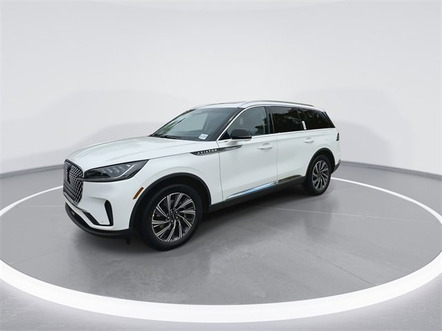 New 2025 Lincoln Aviator AWD image 4