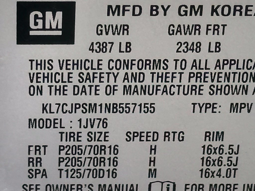 Used 2022 Chevrolet Trax LT w/ LT Convenience Package AWD/4WD image 39