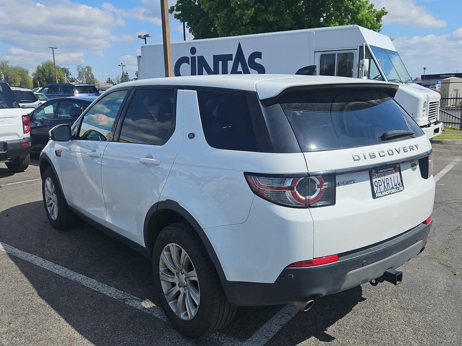 Used 2018 Land Rover Discovery Sport SE AWD/4WD image 5