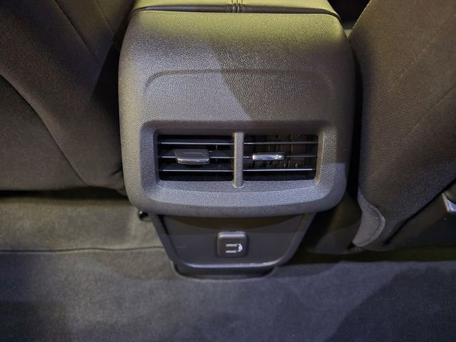 Used 2023 GMC Terrain SLE w/ Driver Convenience Package image 31