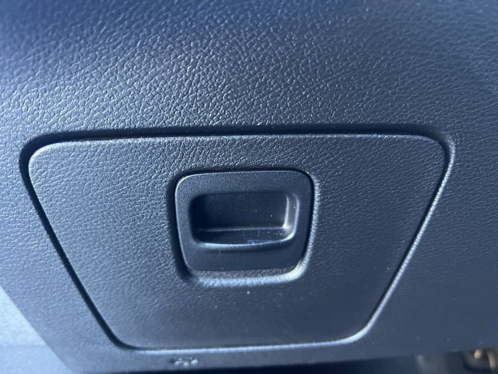 Used 2019 Jeep Cherokee Trailhawk image 12