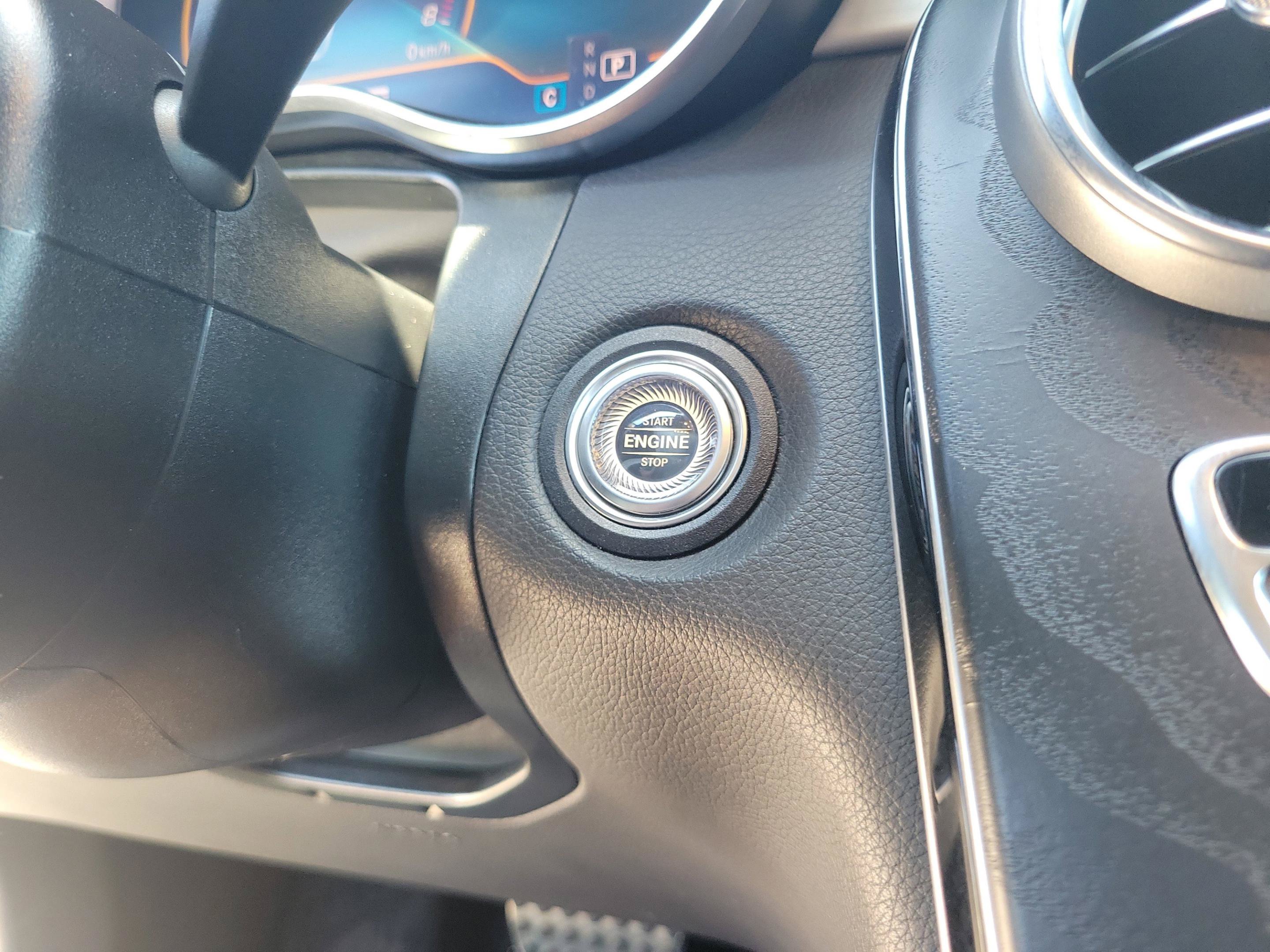 Certified 2022 Mercedes-Benz GLC 43 AMG 4MATIC image 22