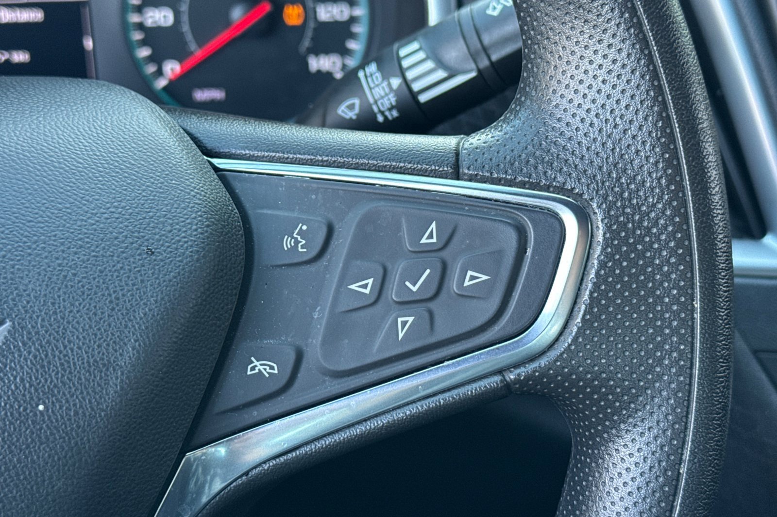 Used 2024 Chevrolet Malibu LT image 36