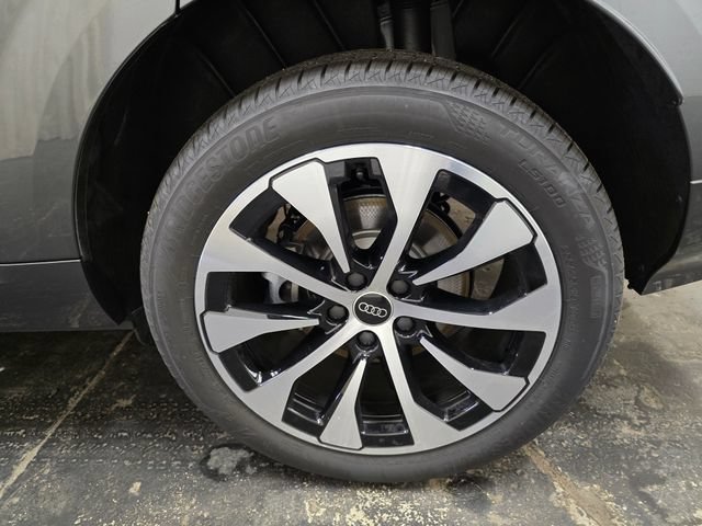 New 2026 Audi Q3 quattro 2.0T AWD/4WD image 10
