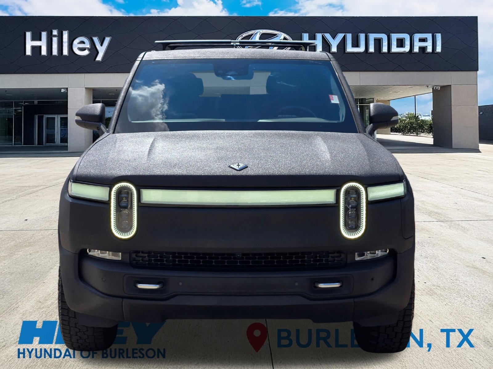 Used 2023 Rivian R1S Adventure Quad AWD/4WD image 6