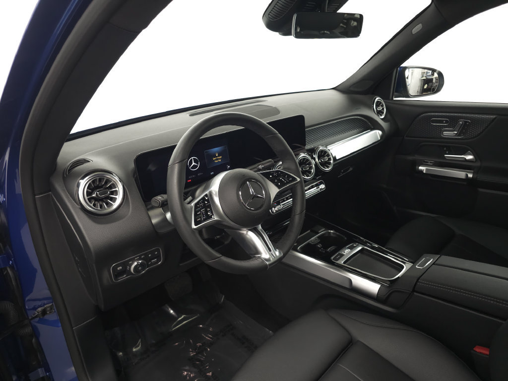 Certified 2026 Mercedes-Benz GLB 250 4MATIC image 9