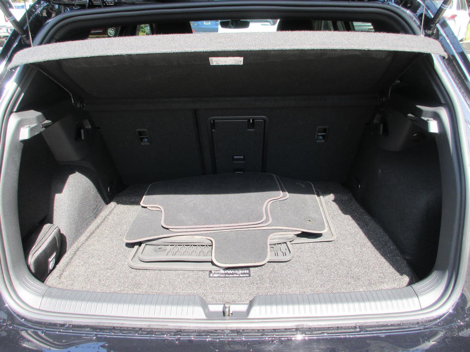 Used 2023 Volkswagen GTI SE FWD image 26