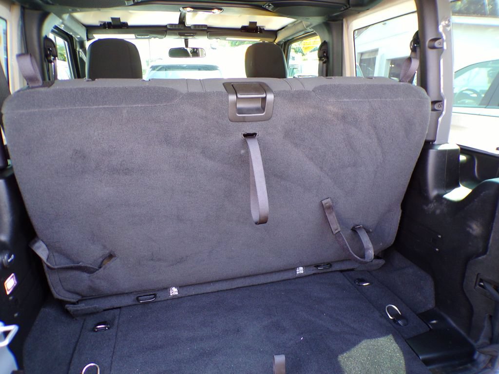 Used 2021 Jeep Wrangler Sport AWD/4WD image 10