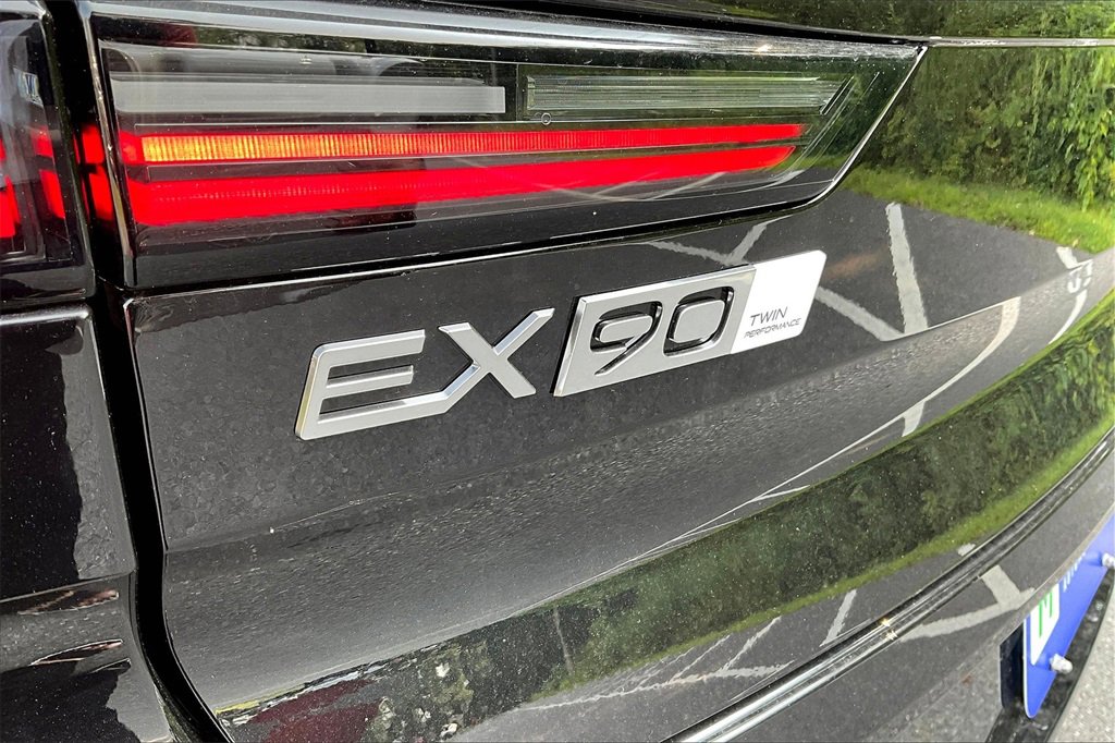 New 2025 Volvo EX90 Plus image 9